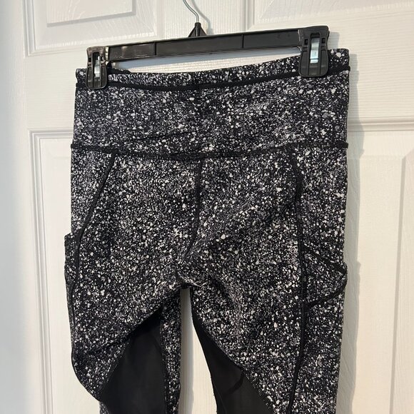 Lululemon‎ Outrun 17" Crop Tights, Speckled B&W 6 *flaw - Picture 5 of 8